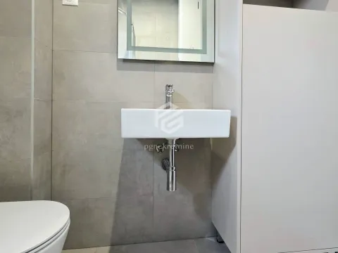 Rent, one bedroom apartment, 42m², Šušanj, Bar - image 9