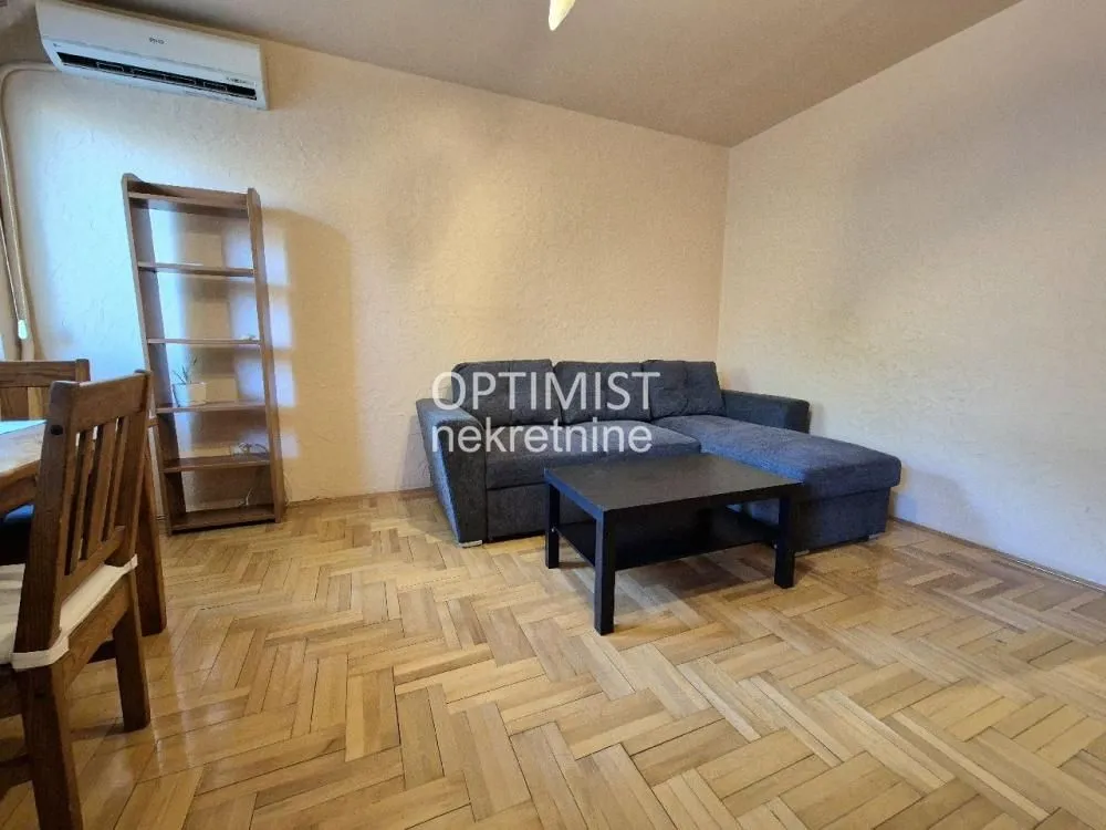 Izdavanje, trosoban stan, 51m², Čukarica, Beograd