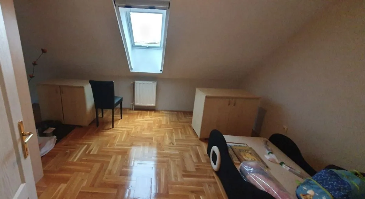Prodaja, četvorosoban stan, 85m², Socijalno, Novi Sad Sve Podlokacije