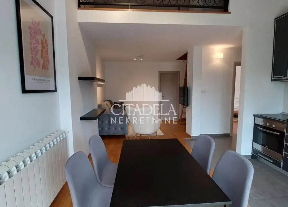 Prodaja, trosoban stan, 55m², Stari Grad, Beograd