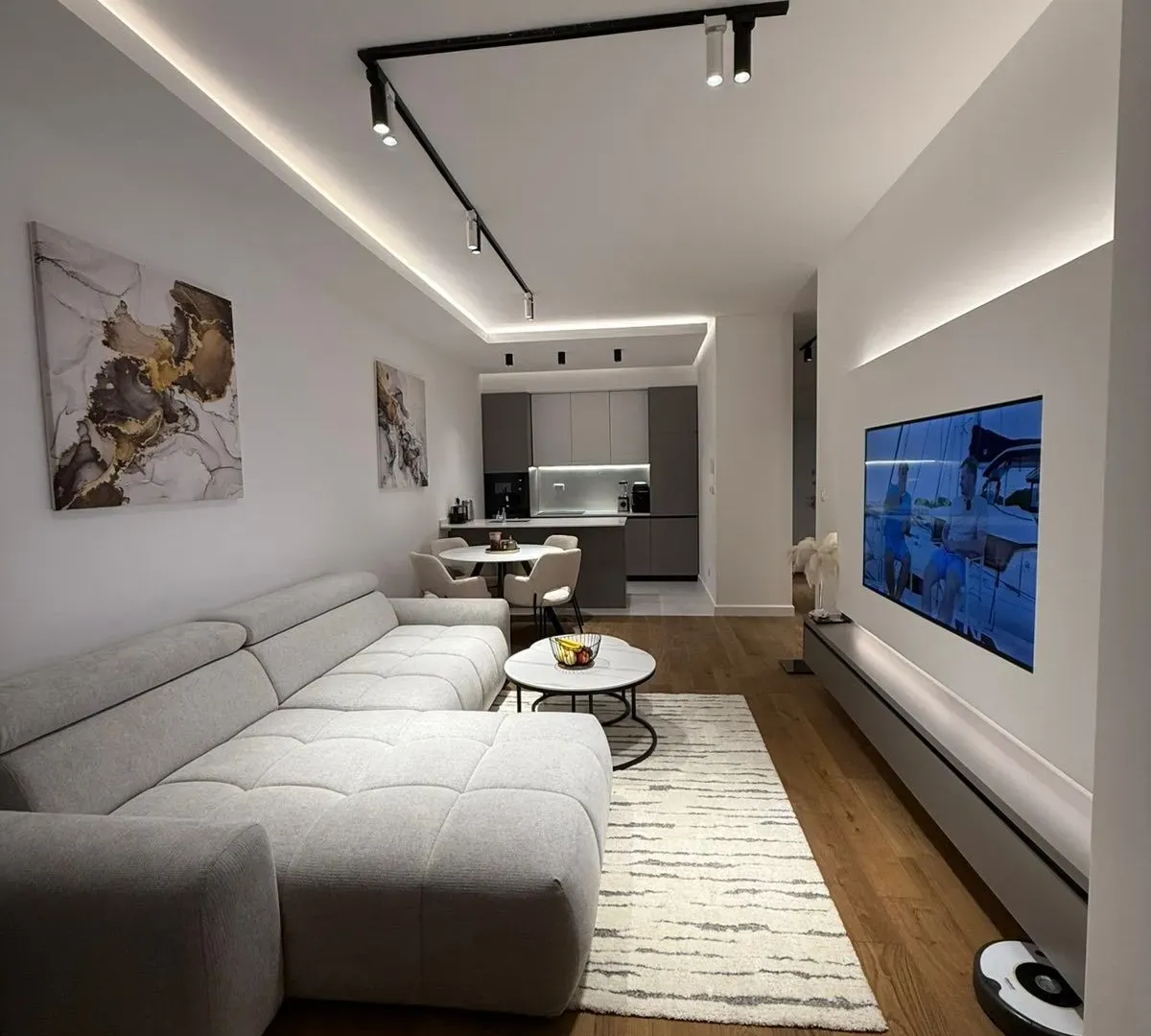 Prodaja, jednosoban stan, 65m², Soho City, Bar