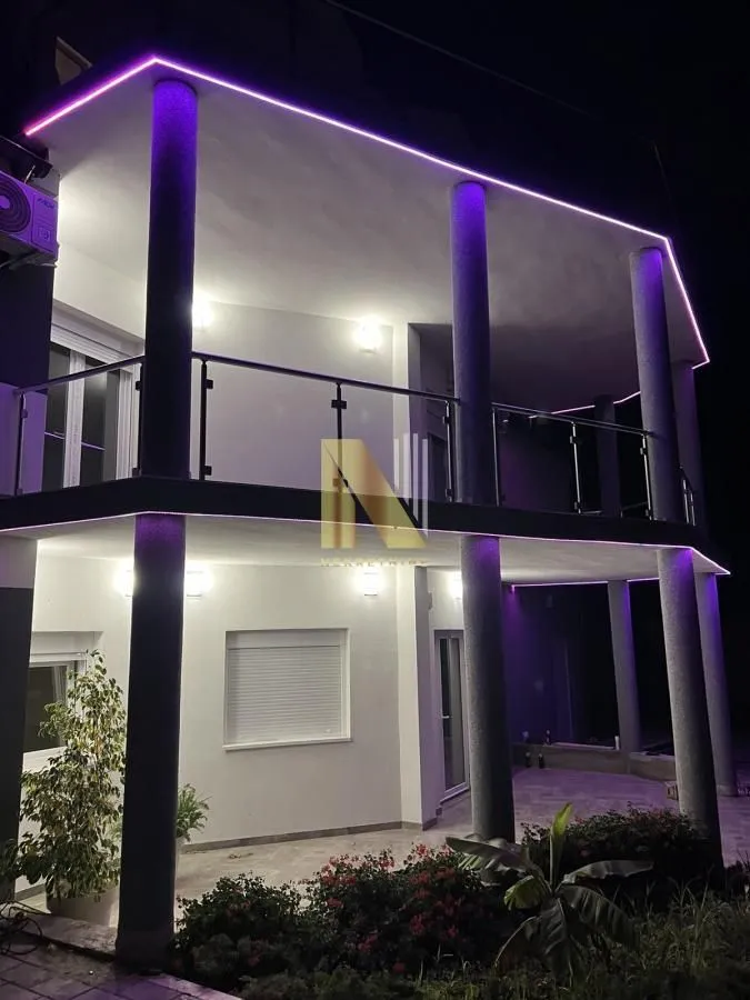Rent, office space, 550m², Petrovaradin, Novi Sad