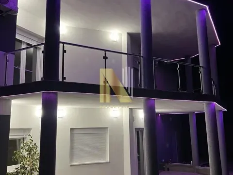 Rent, office space, 550m², Petrovaradin, Novi Sad - image 4