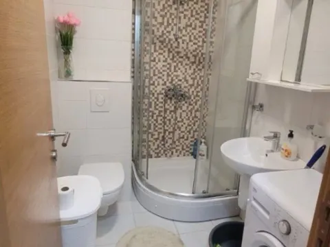 Izdavanje, garsonjera, 26m², City Kvart, Podgorica - image 8