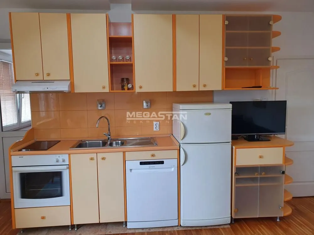 Rent, two bedroom apartment, 45m², Stari Grad, Beograd