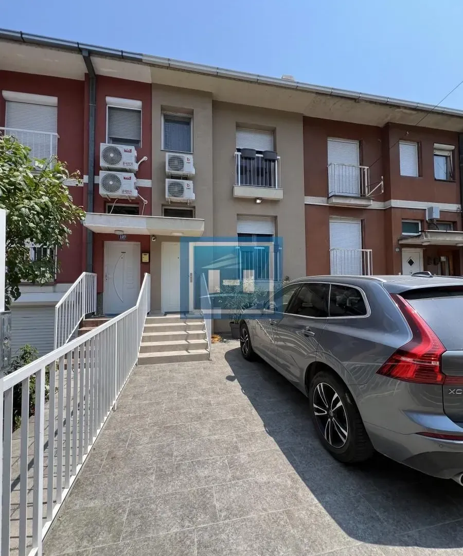 Sale, apartment, 170m², Sarina Medja, Jagodina