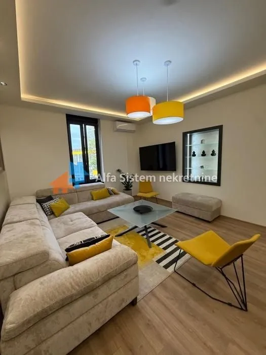 Rent, two bedroom apartment, 60m², Stari Grad, Beograd