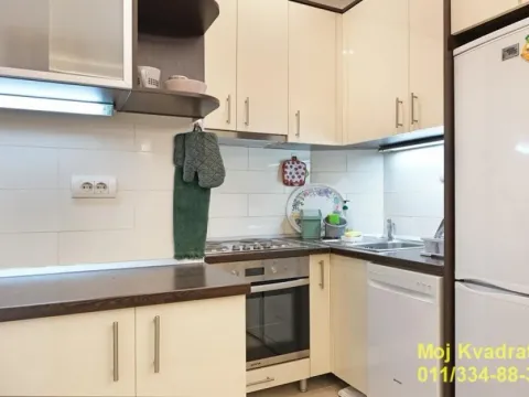 Rent, three bedroom apartment, 84m², Stari Grad, Beograd - image 6
