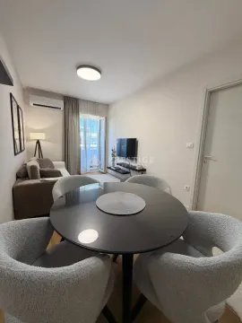 Rent, one bedroom apartment, 40m², Central Point, Podgorica - image 7
