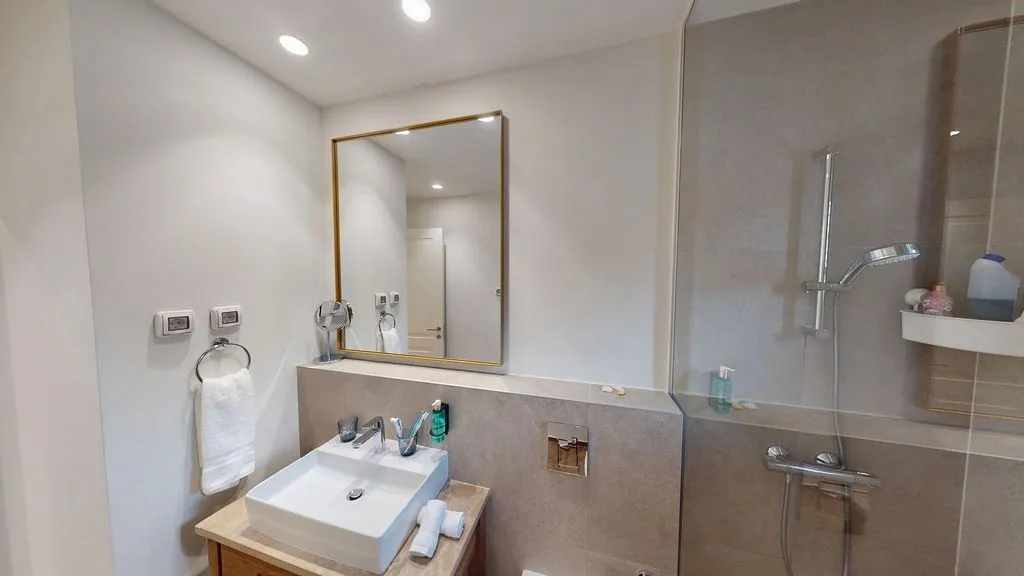 Prodaja, jednosoban stan, 42m², Tivat, Crna Gora