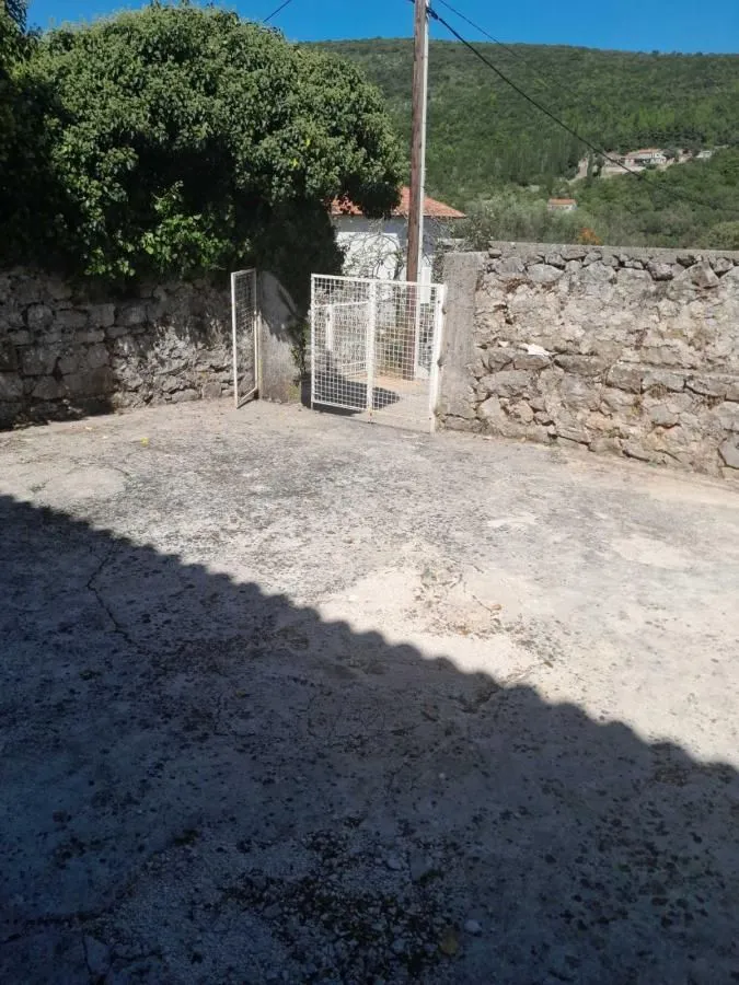 Prodaja, plac, 1720m², Kotor, Crna Gora