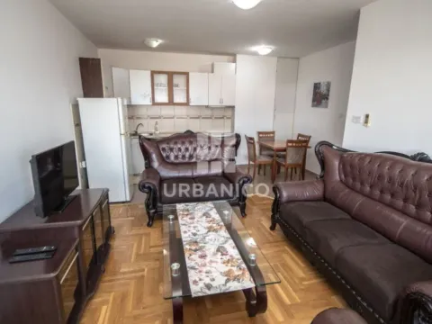 Izdavanje, dvosoban stan, 57m², Podgorica, Crna Gora