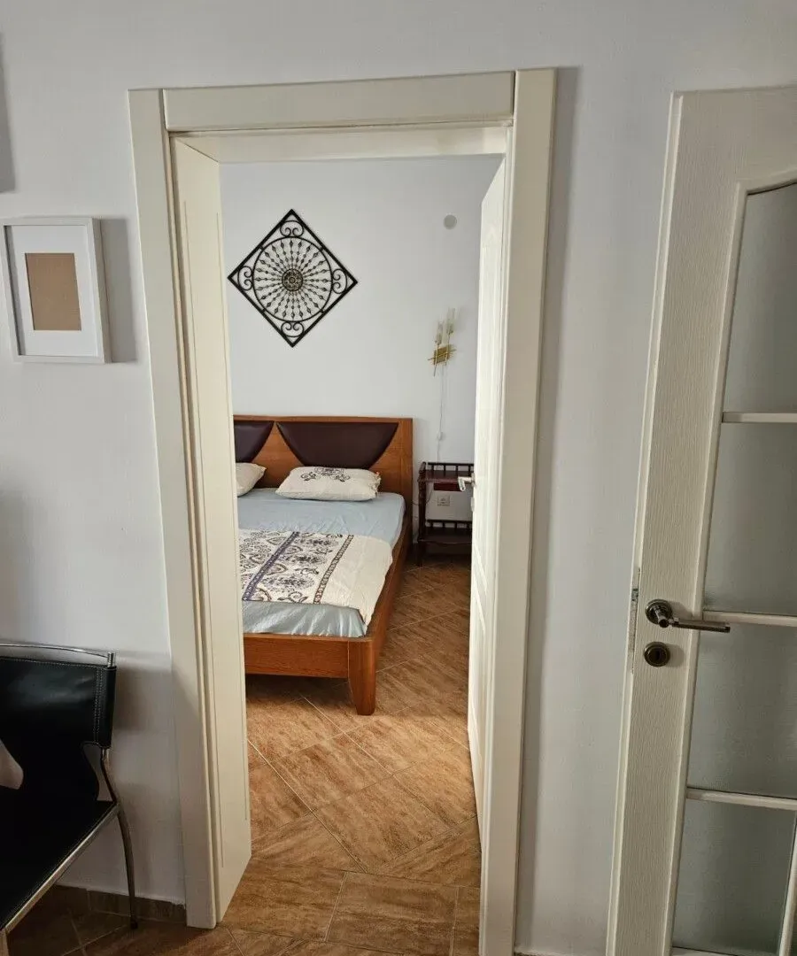 Prodaja, dvosoban stan, 60m², Sutomore, Bar