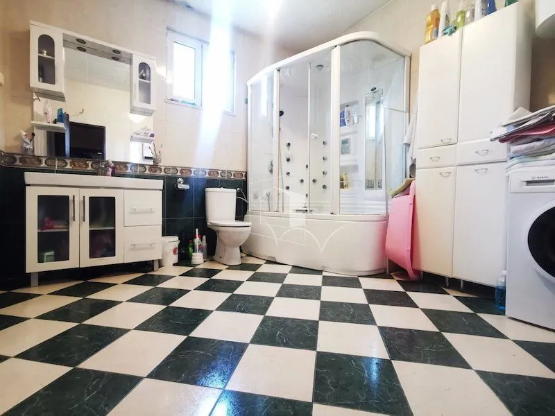 Sale, house, 200m², Donja Gorica, Podgorica