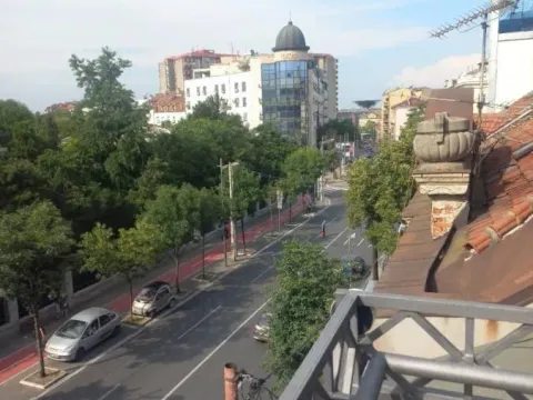 Izdavanje, četvorosoban stan, 163m², Palilula Sve Podlokacije, Beograd - image 14