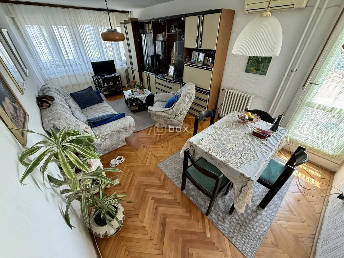 Prodaja, trosoban stan, 75m², Gradska Bolnica, Niš