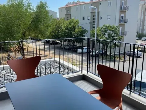 Rent, one bedroom apartment, 70m², Seljanovo, Tivat - image 1