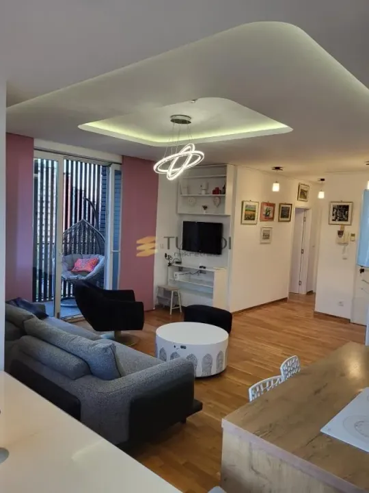 Rent, four bedroom apartment, 99m², Novi Beograd Blok 61, Novi Beograd Sve Podlokacije