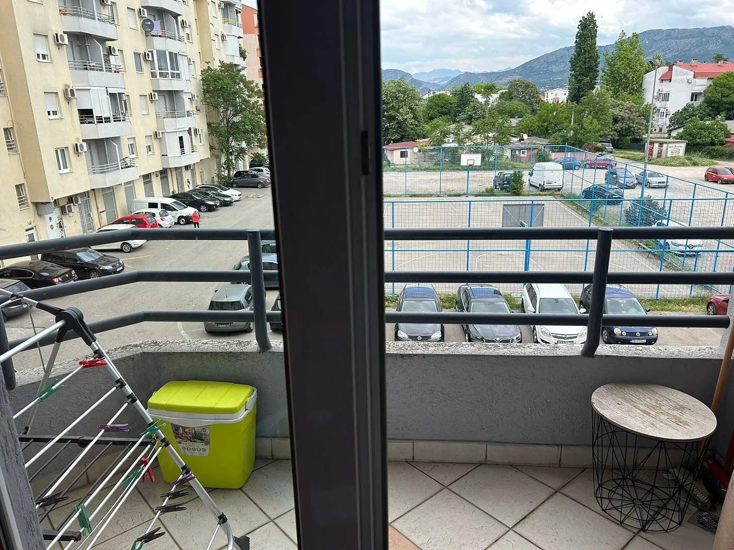 Izdavanje, jednosoban stan, 45m², Stari Aerodrom, Podgorica