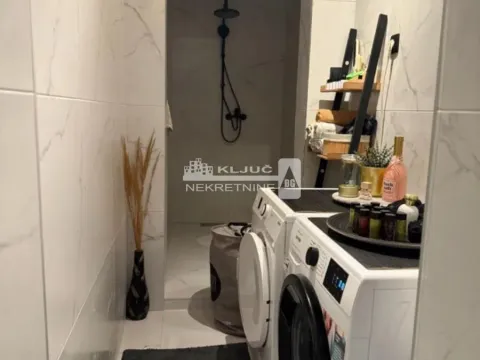 Prodaja, dvosoban stan, 87m², Đeram Pijaca, Beograd - image 13