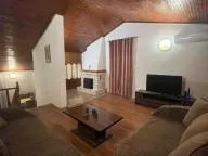 Izdavanje, trosoban stan, 200m², Kalimanj, Tivat - image 5