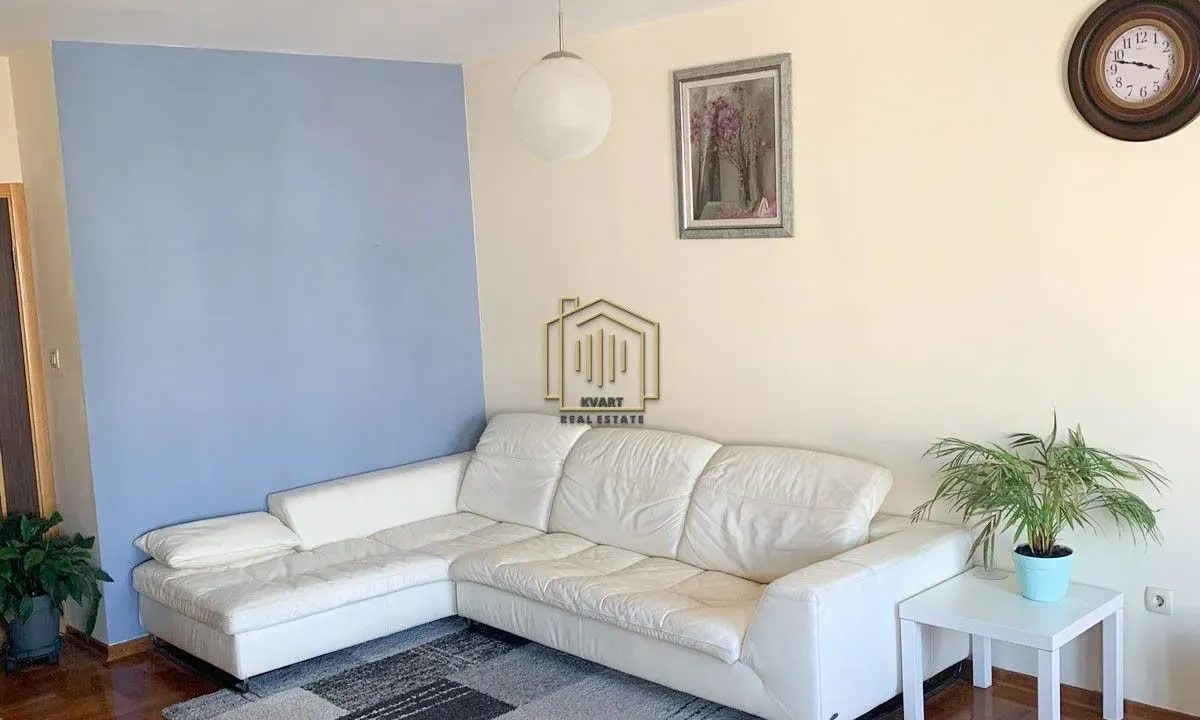 Izdavanje, trosoban stan, 103m², Pobrežje, Podgorica