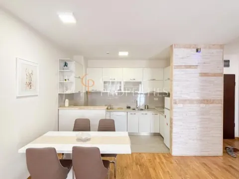 Izdavanje, stan, 65m², City Kvart, Podgorica - image 13