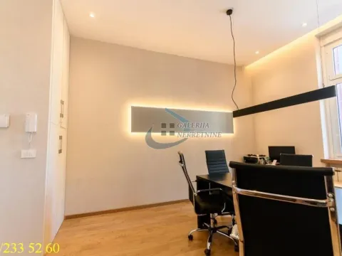 Izdavanje, poslovni prostor, 21m², Stari Grad, Beograd - image 2