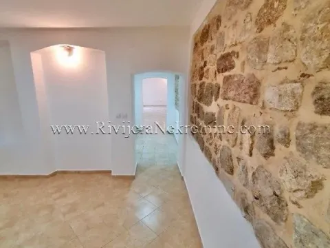 Prodaja, kuća, 300m², Centar, Kotor - image 12