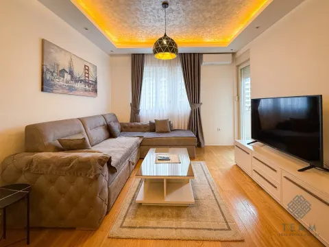 Izdavanje, jednosoban stan, 49m², Central Point, Podgorica - image 3