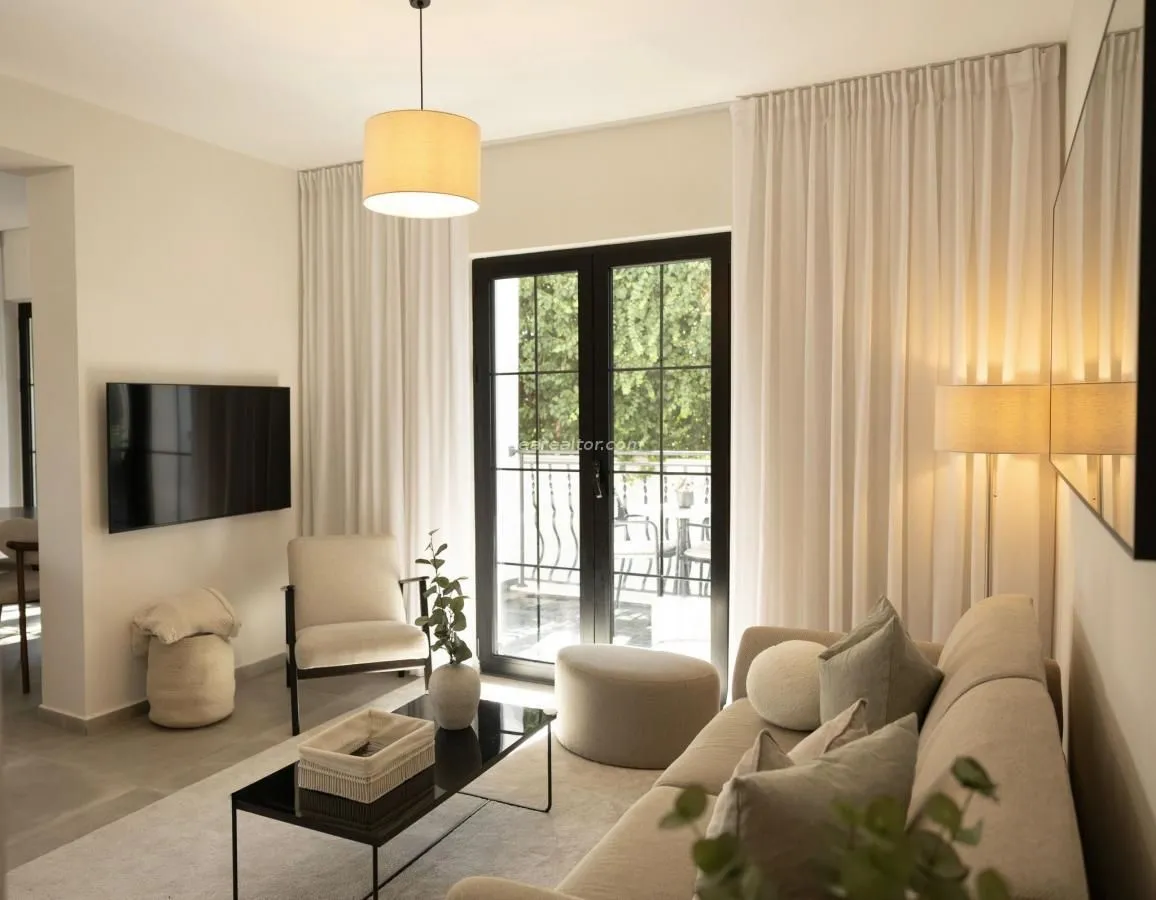 Prodaja, dvosoban stan, 98m², Tivat, Crna Gora