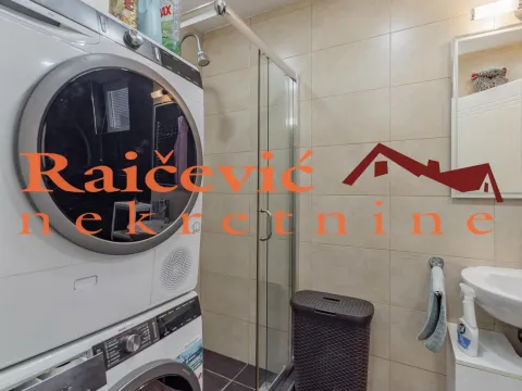 Prodaja, četvorosoban stan, 160m², Zvezdara Sve Podlokacije, Beograd - image 9