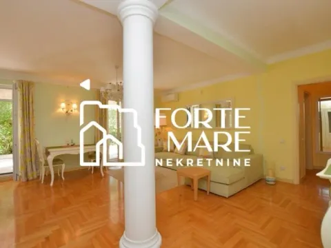 Sale, two bedroom apartment, 169m², Savina, Herceg Novi - image 4