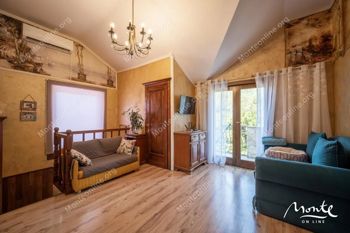 Prodaja, kuća, 130m², Tivat, Crna Gora