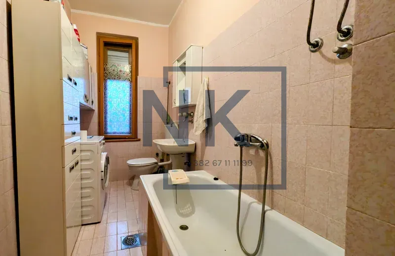 Prodaja, četvorosoban stan, 140m², Centar, Podgorica