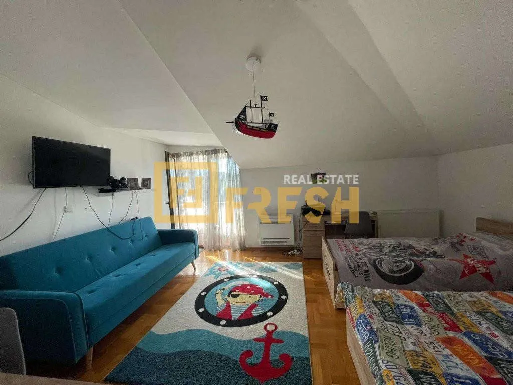 Rent, house, 300m², Vranići, Podgorica