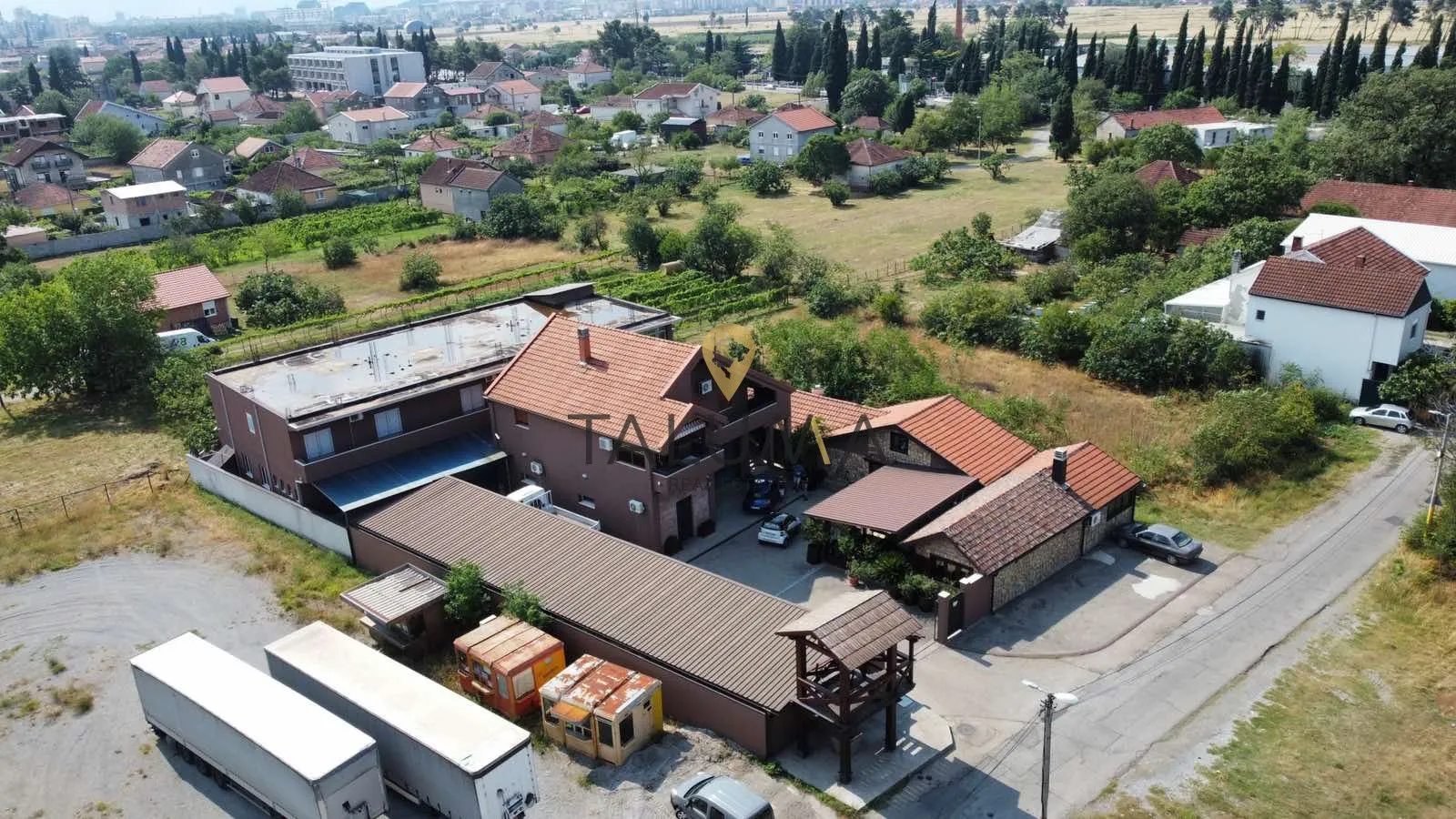 Prodaja, kuća, 1150m², Tološi, Podgorica