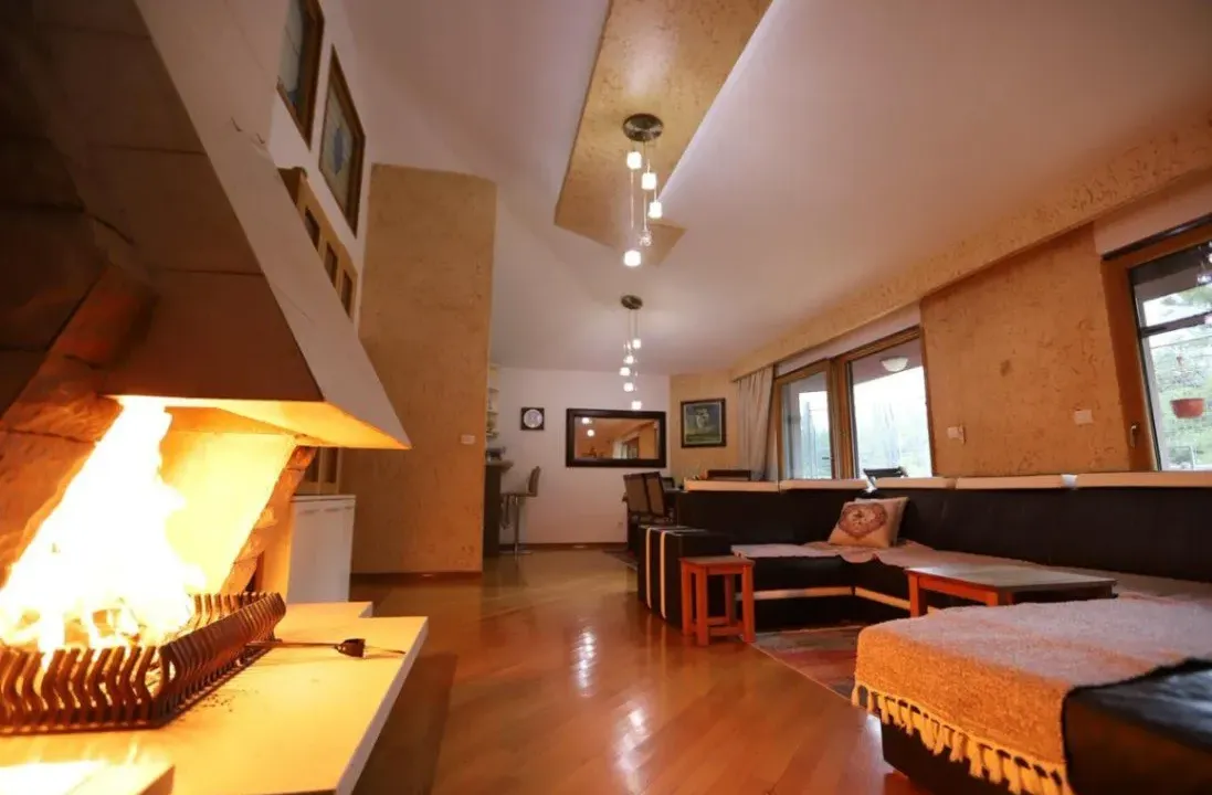 Sale, three bedroom apartment, 136m², Centar, Podgorica