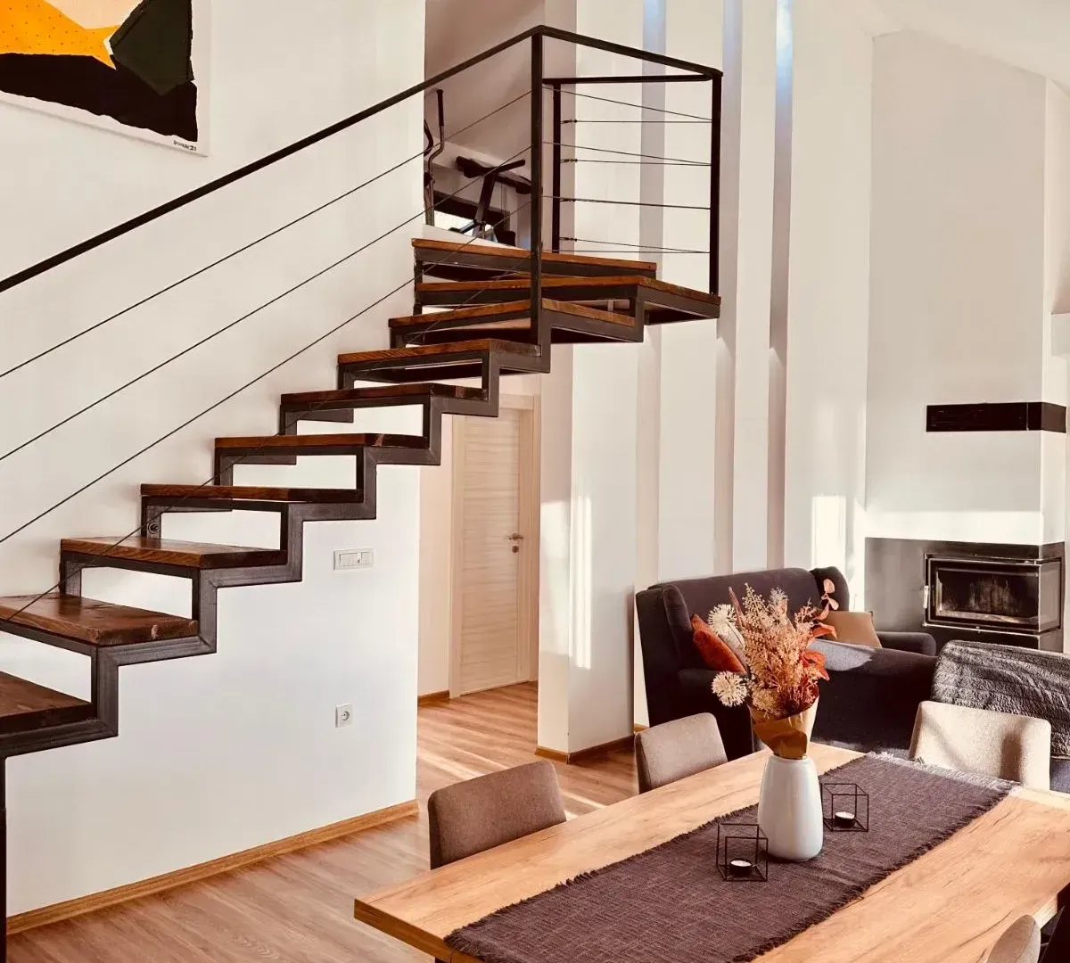 Izdavanje, stan, 130m², Tivat, Crna Gora