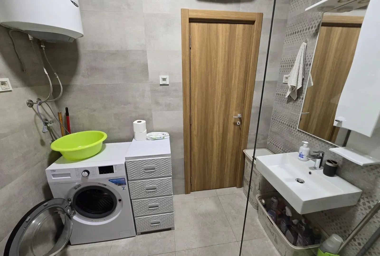 Izdavanje, jednosoban stan, 54m², Zabjelo, Podgorica