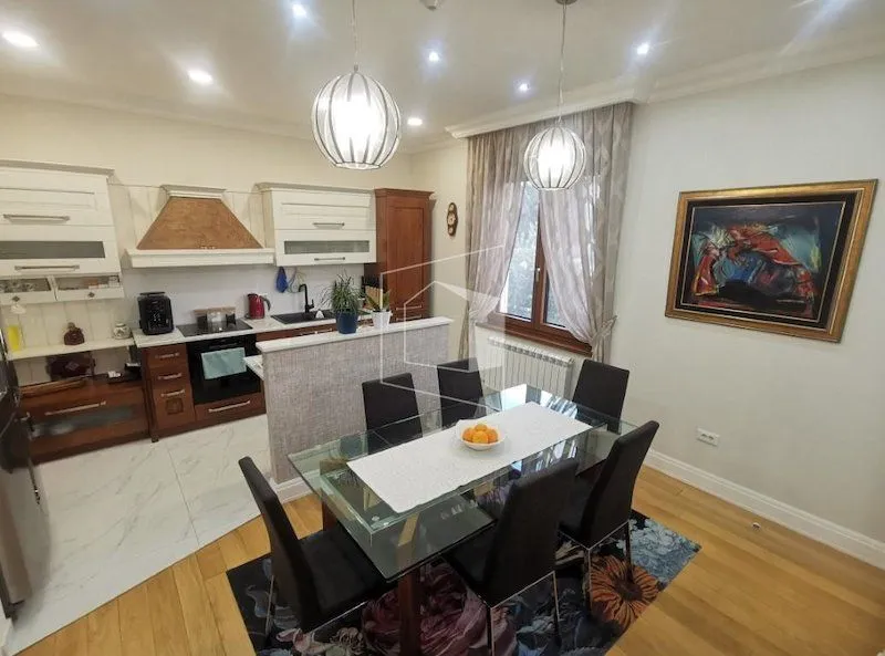 Sale, house, 180m², Podgorica, Crna Gora