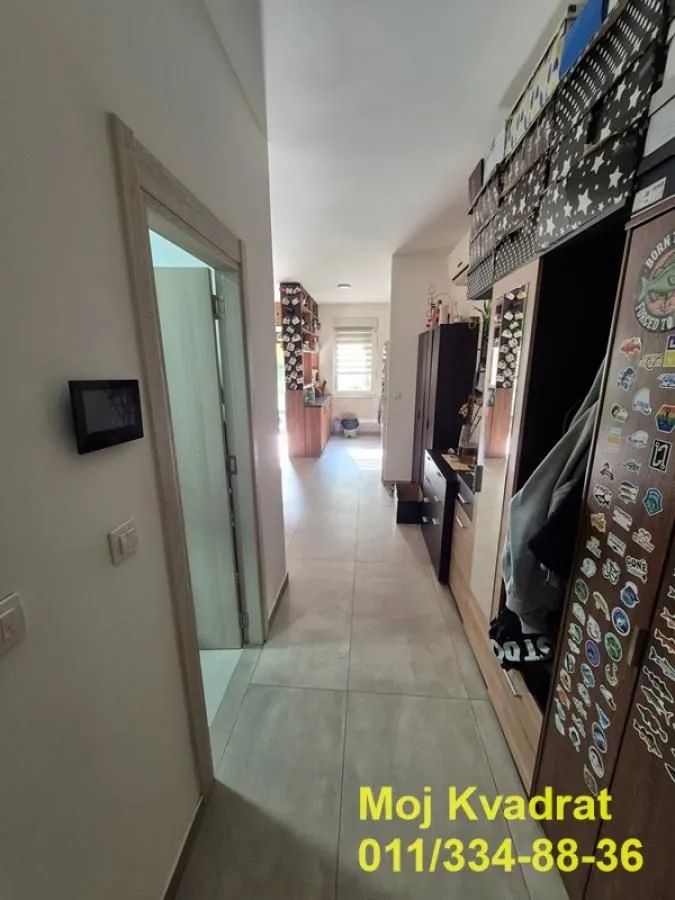 Prodaja, trosoban stan, 71m², Stari Banovci, Stara Pazova