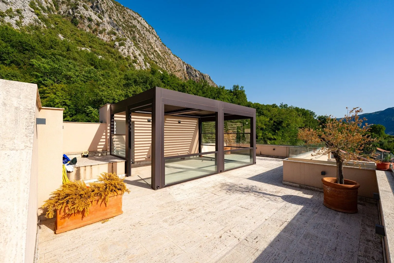 Prodaja, dvosoban stan, 168m², Dobrota, Kotor