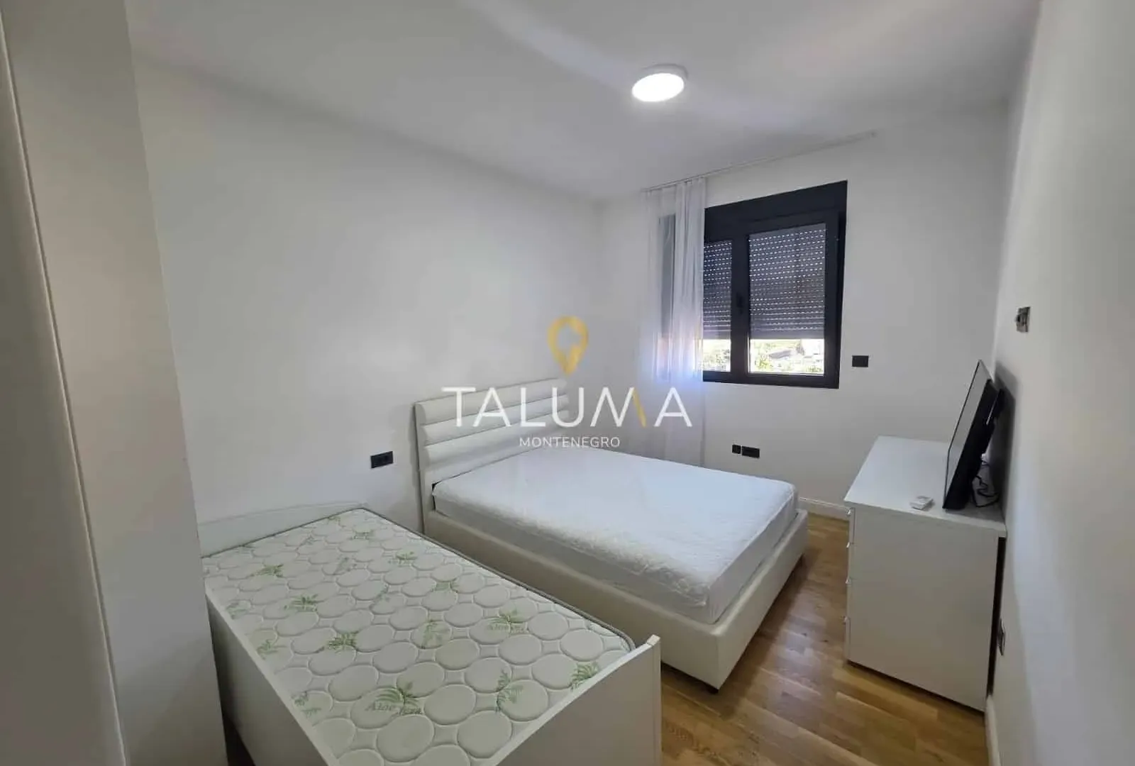 Izdavanje, trosoban stan, 130m², Dalmatinska ulica, Podgorica