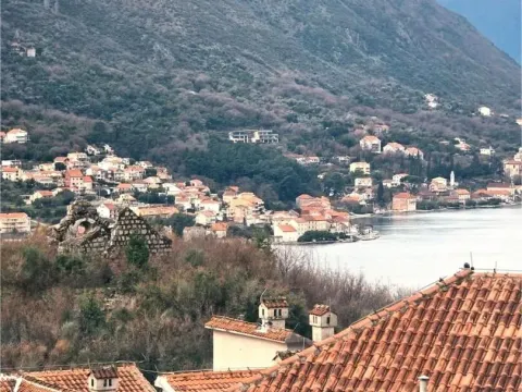 Prodaja, dvosoban stan, 97m², Dobrota, Kotor - image 16