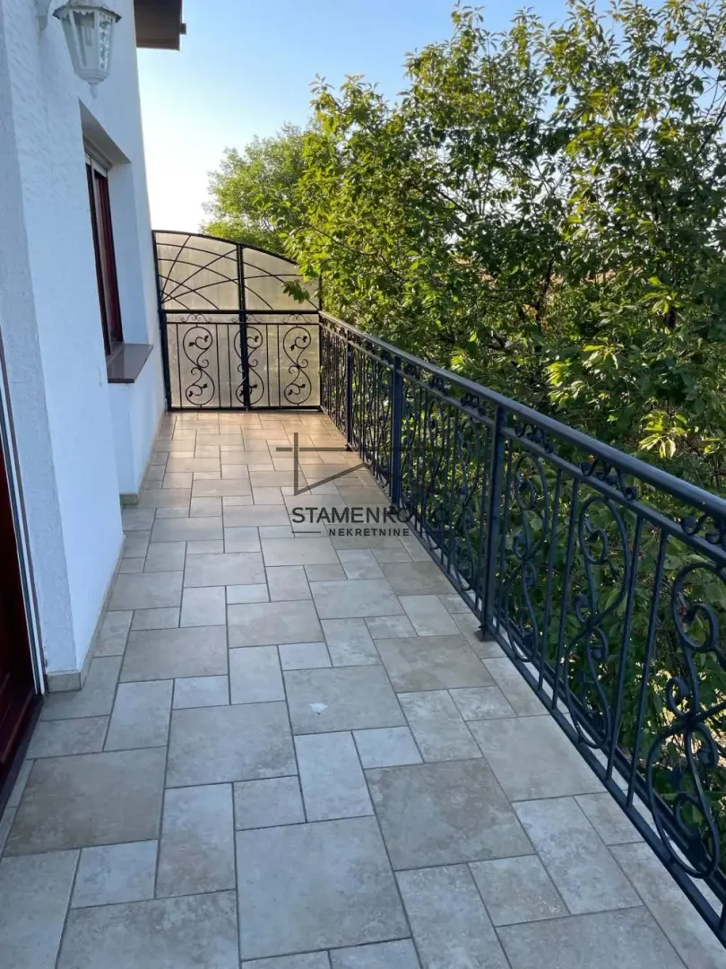 Prodaja, kuća, 200m², Bačka Palanka, Novi Sad