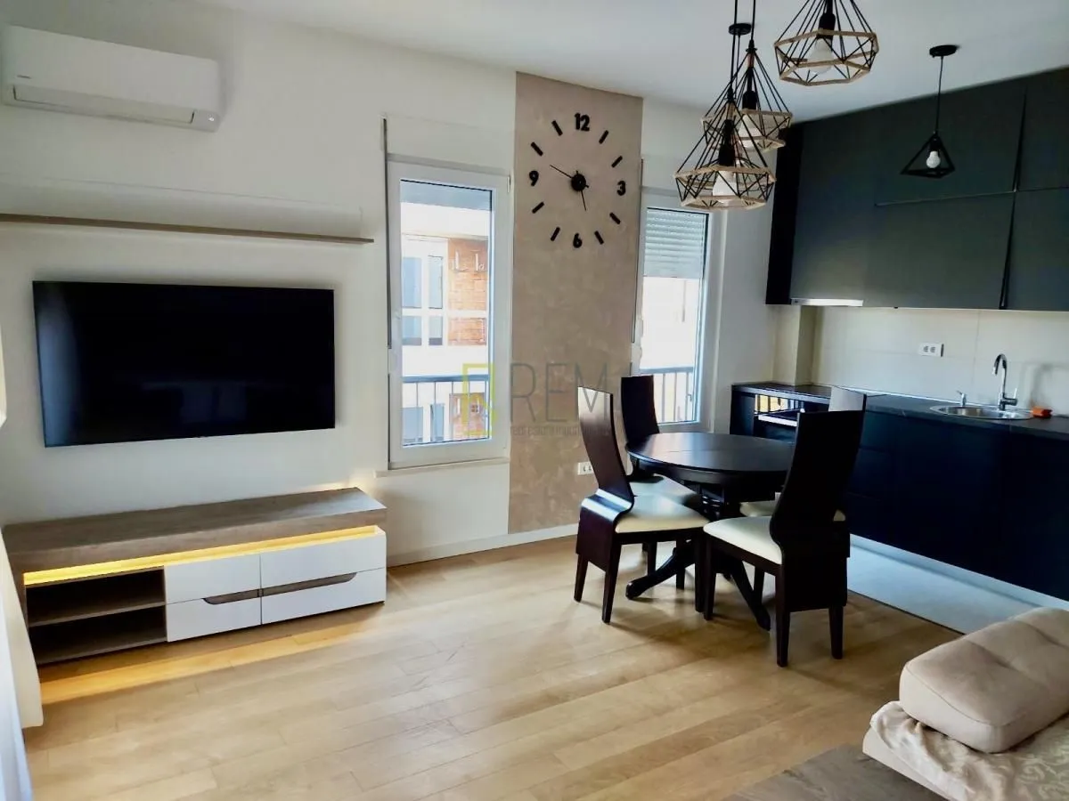 Rent, two bedroom apartment, 63m², Drač, Podgorica