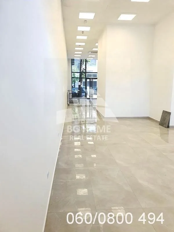 Izdavanje, poslovni prostor, 140m², Stari Grad, Beograd