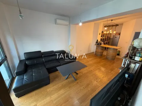 Prodaja, dvosoban stan, 78m², Centar, Podgorica - image 2