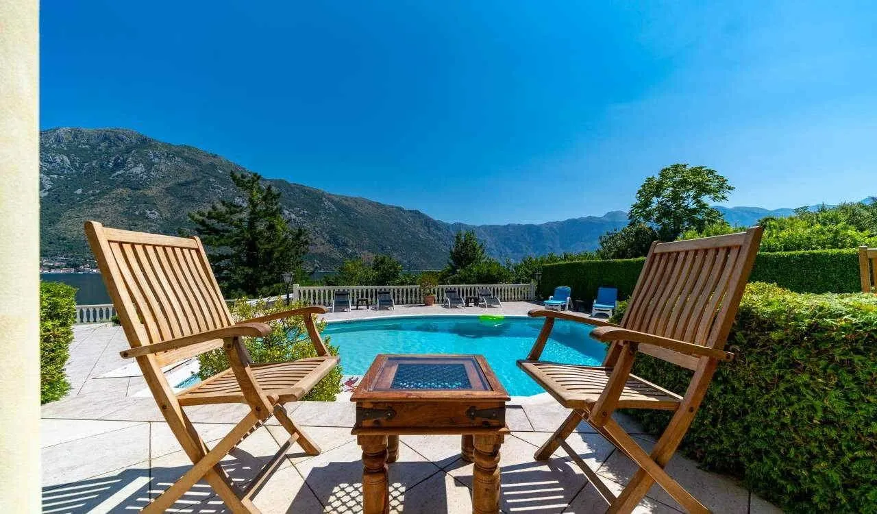 Prodaja, kuća, 278m², Stoliv, Kotor